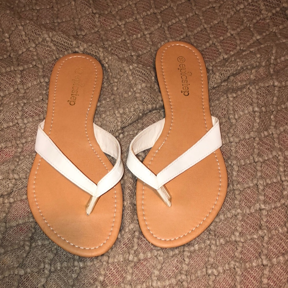 Women’s flip flops